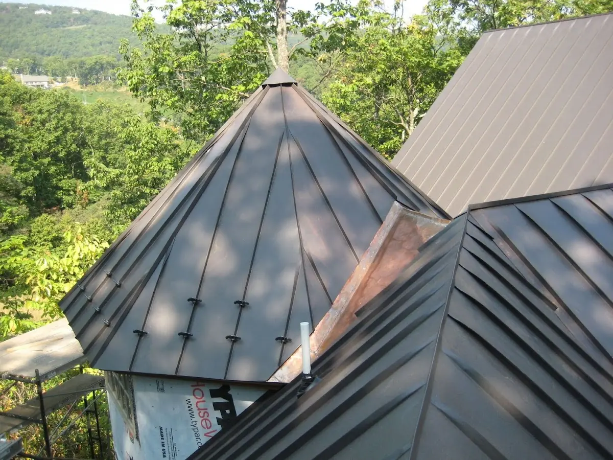 Professional Shingle Replacement & Repair by Craftsman Roofing in Malibu